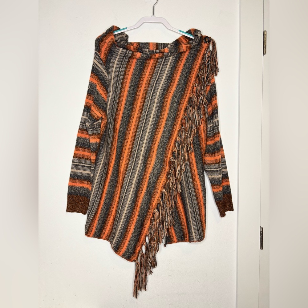 UNBRANDED ORANGE AND GREY BUTTON NECK CROSSOVER PONCHO SZ MEDIUM